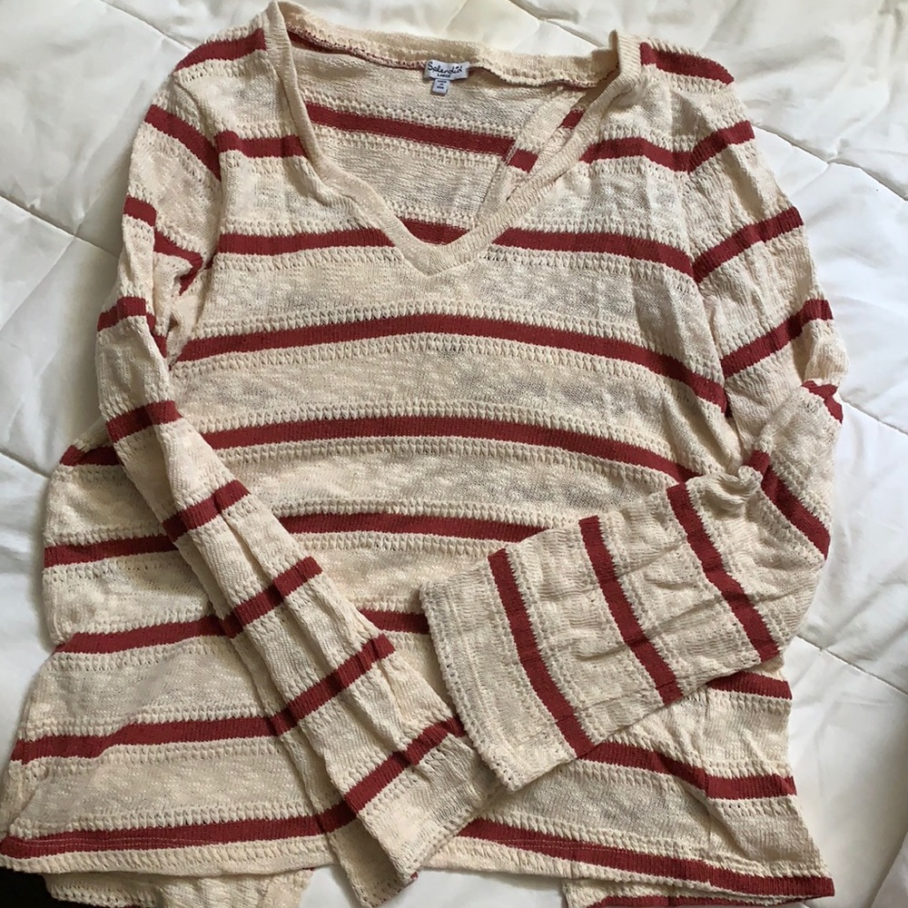 NWOT Splendid pullover split back sweater large